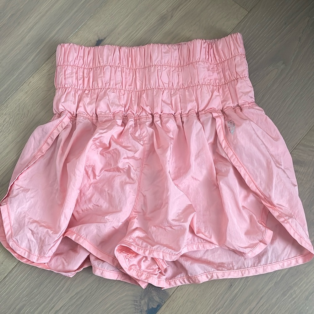Light pink short